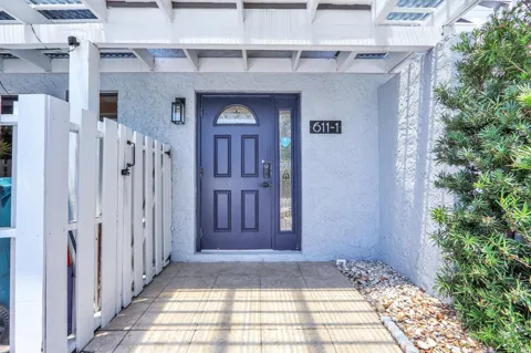 611 NE 12th Terrace #1
