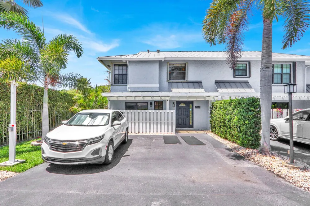 611 NE 12th Terrace #1 Boynton Beach, FL 33435