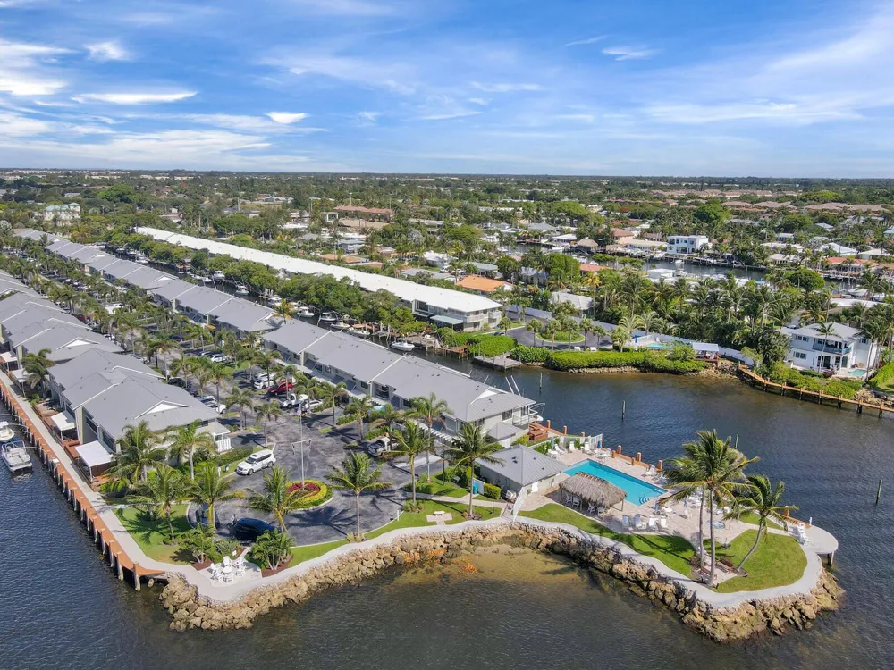 611 NE 12th Terrace #1 Boynton Beach, FL 33435