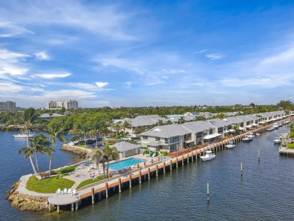 611 NE 12th Terrace #1 Boynton Beach, FL 33435