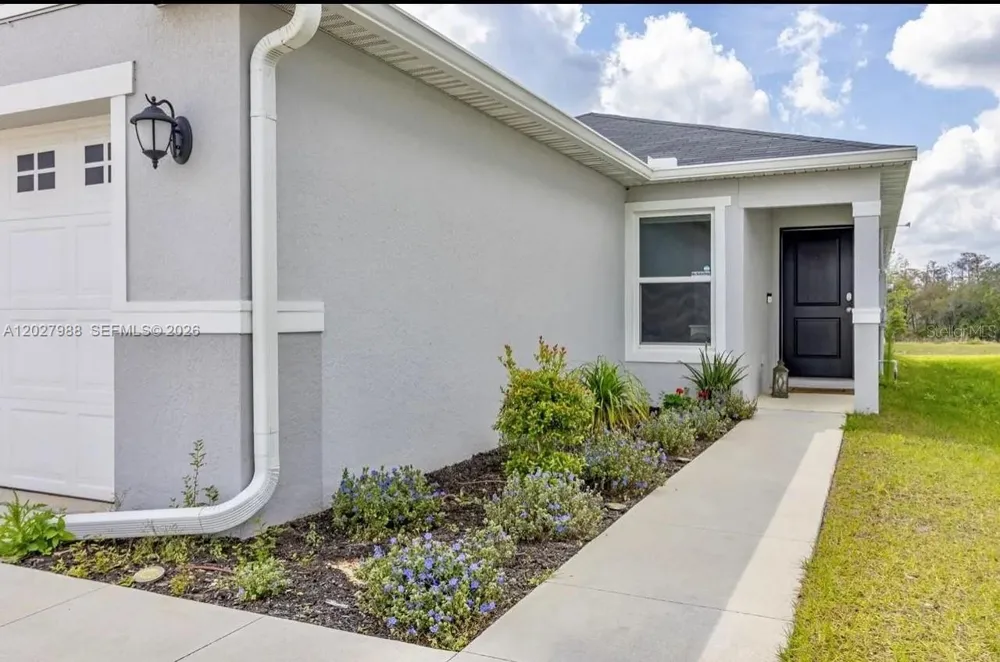 1136 Papaya Cir Davenport, FL 33897