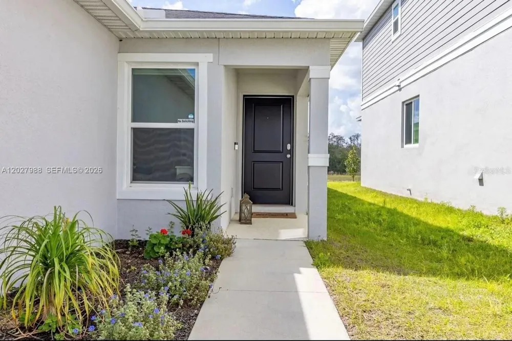 1136 Papaya Cir Davenport, FL 33897