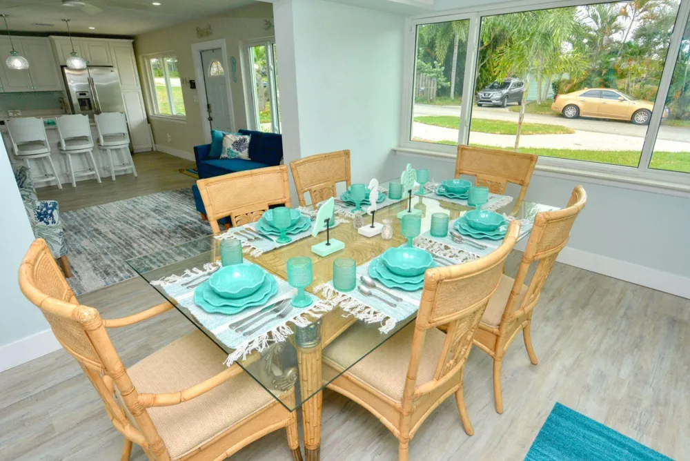 1315 NE Flora Place Jensen Beach, FL 34957