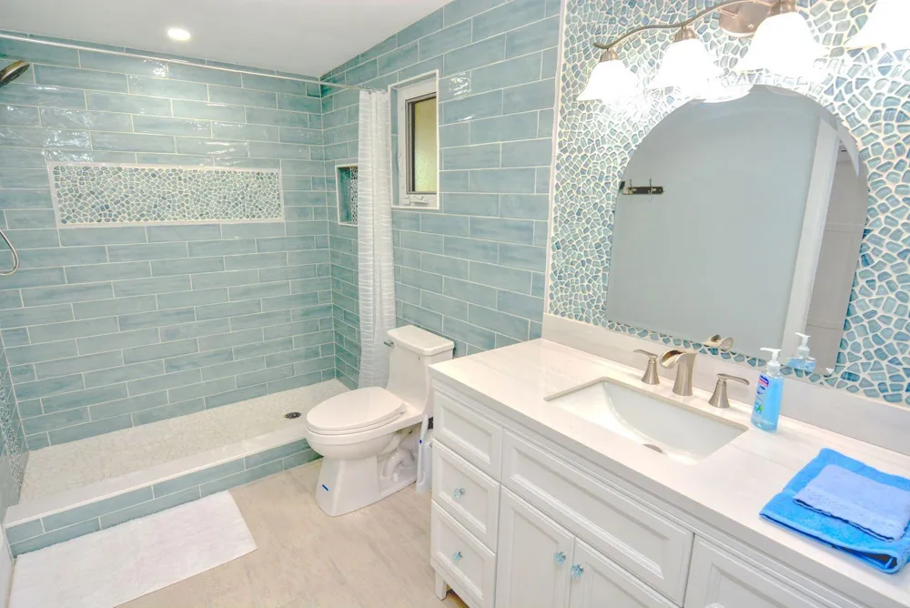 1315 NE Flora Place Jensen Beach, FL 34957