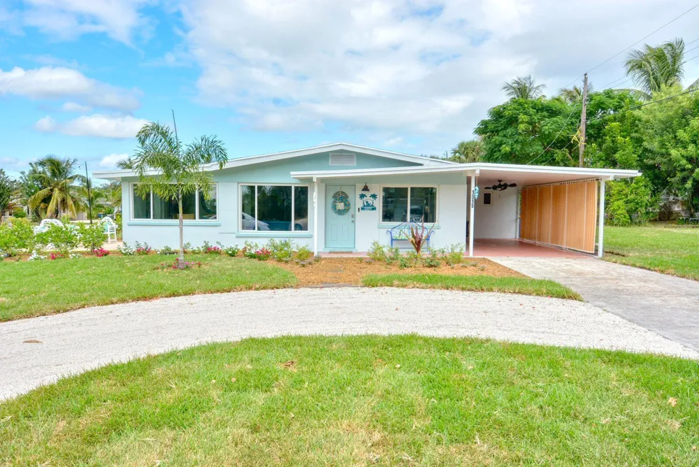 1315 NE Flora Place Jensen Beach, FL 34957