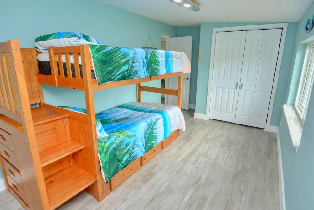 1315 NE Flora Place Jensen Beach, FL 34957