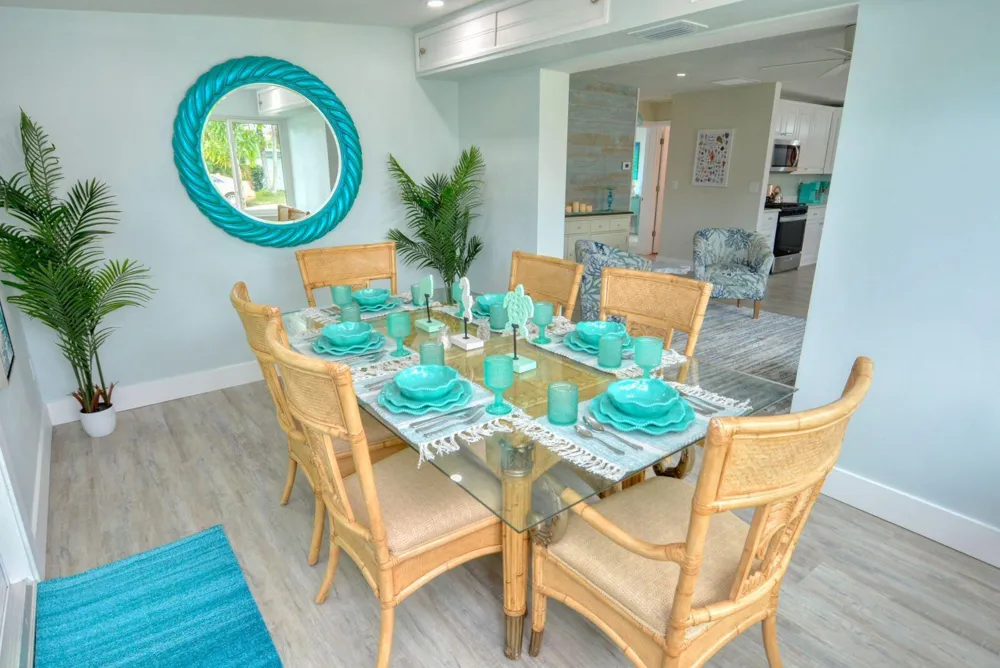 1315 NE Flora Place Jensen Beach, FL 34957