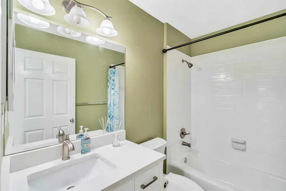 827 Oak Harbour Drive Juno Beach, FL 33408