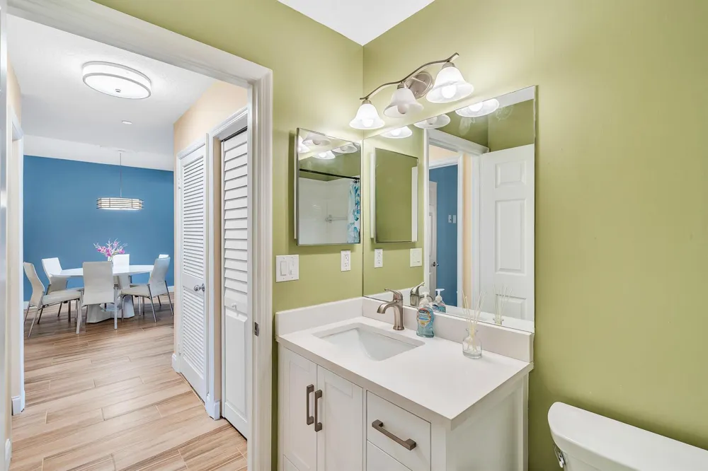 827 Oak Harbour Drive Juno Beach, FL 33408