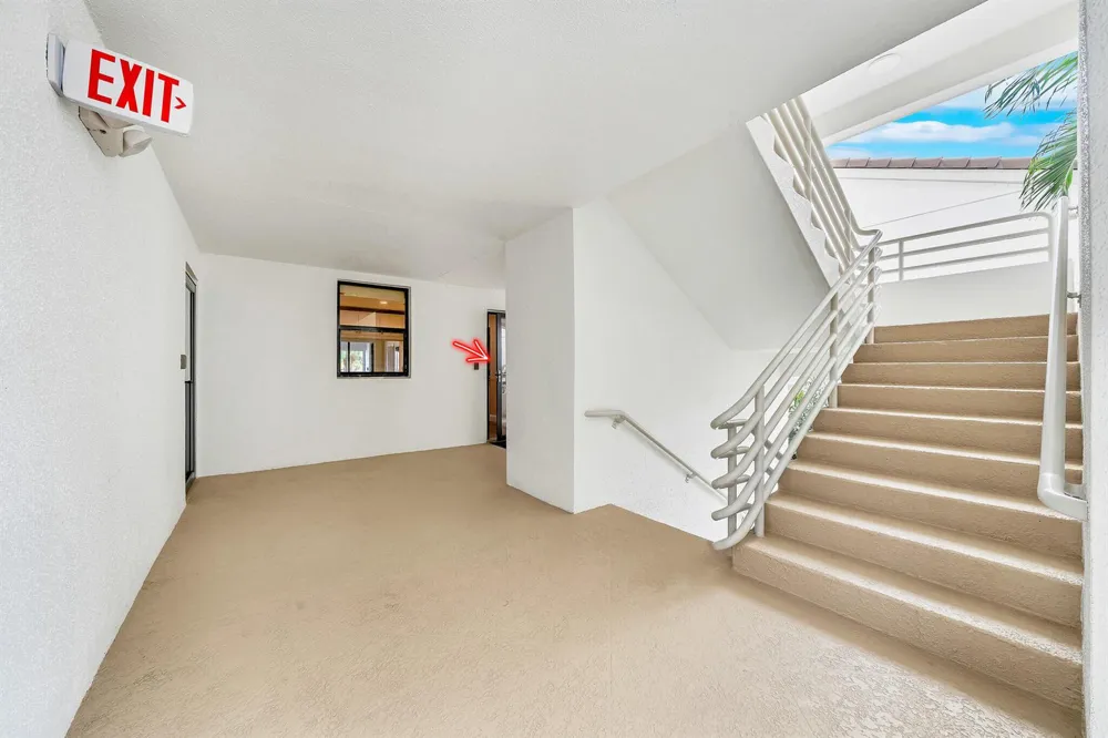 827 Oak Harbour Drive Juno Beach, FL 33408