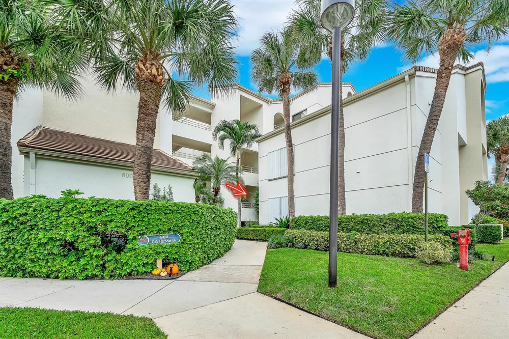 827 Oak Harbour Drive Juno Beach, FL 33408