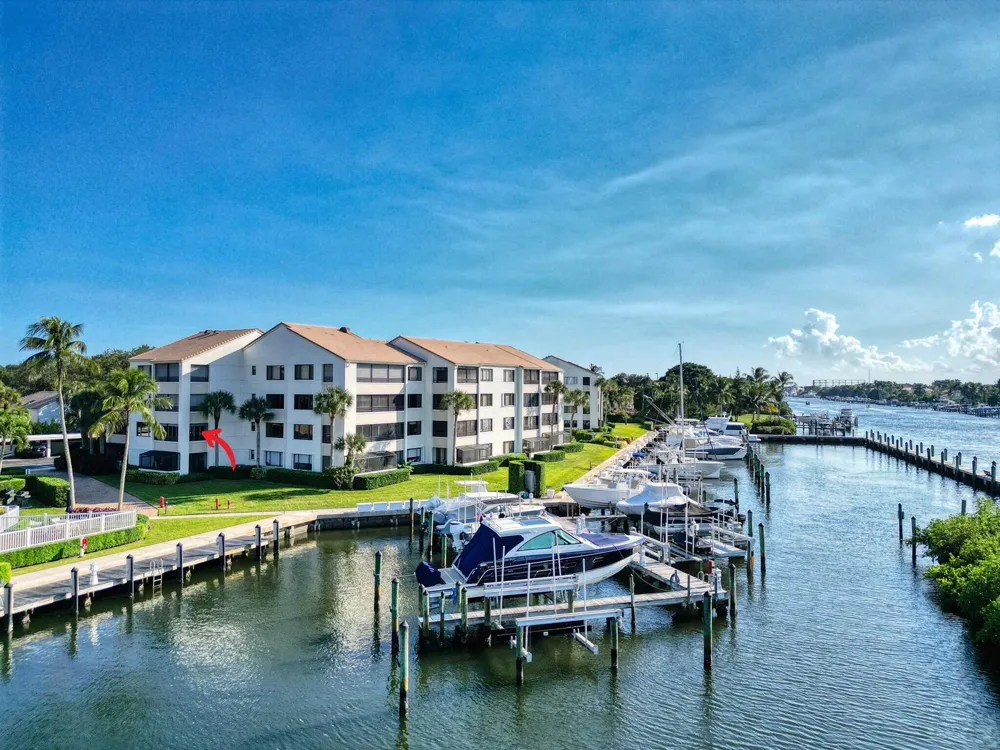 827 Oak Harbour Drive Juno Beach, FL 33408