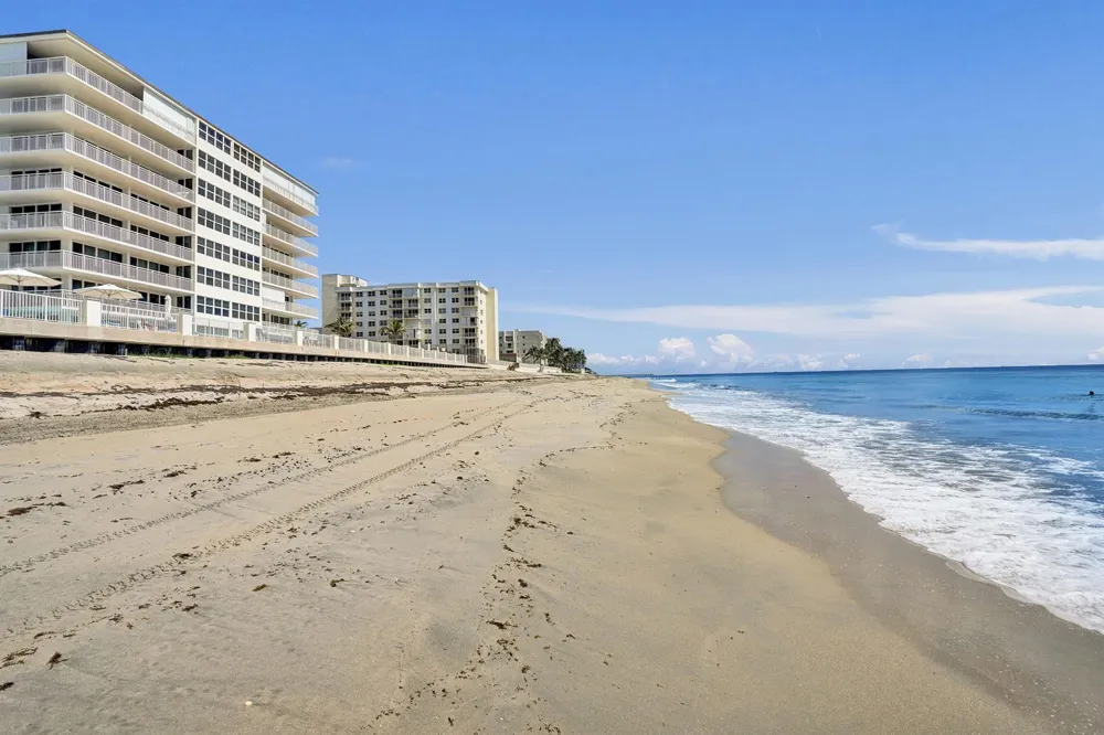 3546 S Ocean Boulevard #327 South Palm Beach, FL 33480