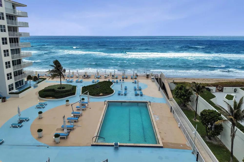 3546 S Ocean Boulevard #327 South Palm Beach, FL 33480