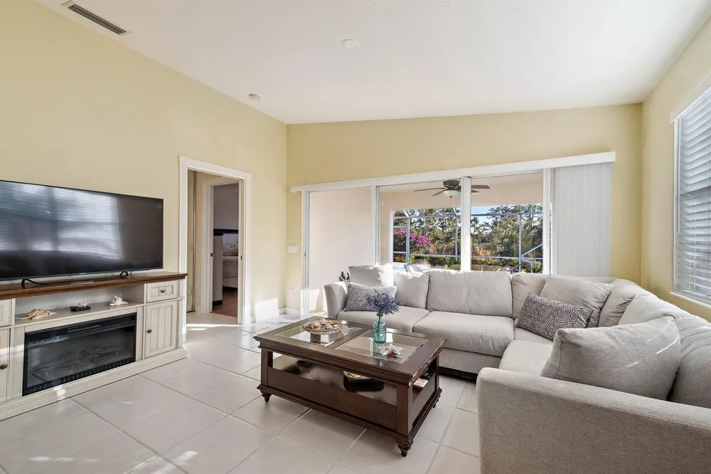 8991 SE Eldorado Way Hobe Sound, FL 33455