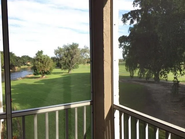 250 Jacaranda Drive #203 Plantation, FL 33324