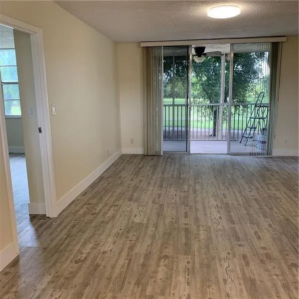 250 Jacaranda Drive #203 Plantation, FL 33324