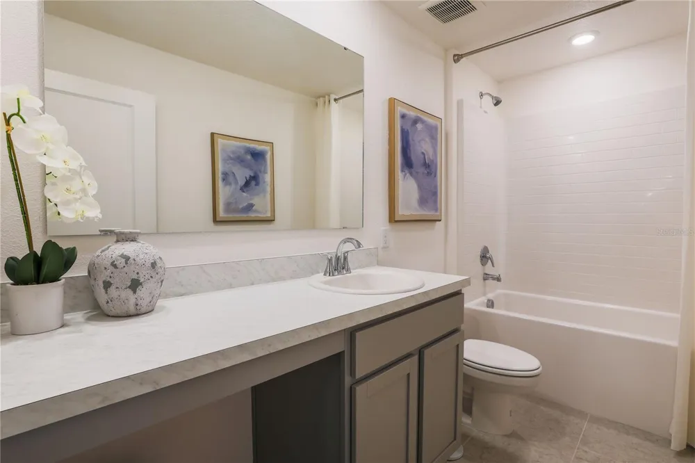 276 LUIS LANE Debary, FL 32713