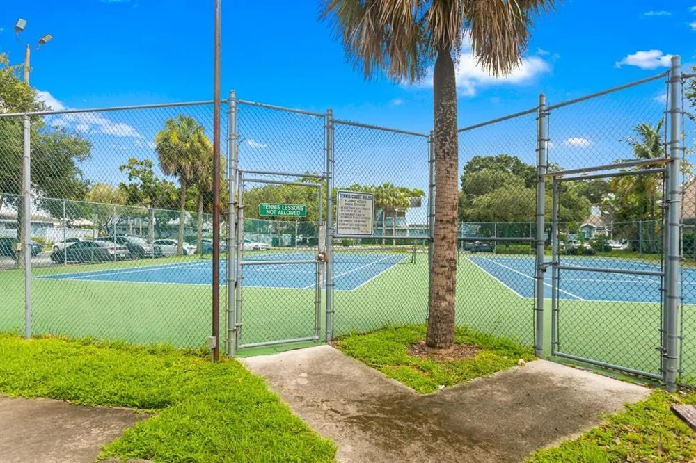 2035 Winners Circle North Lauderdale, FL 33068