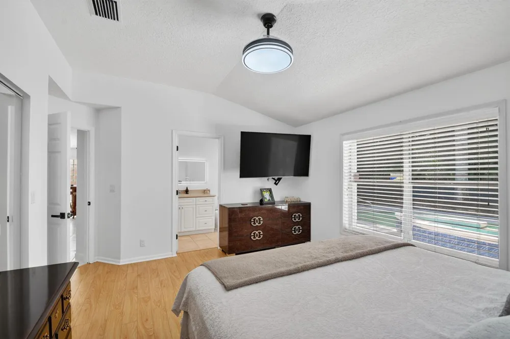 1084 Aspri Way Riviera Beach, FL 33418