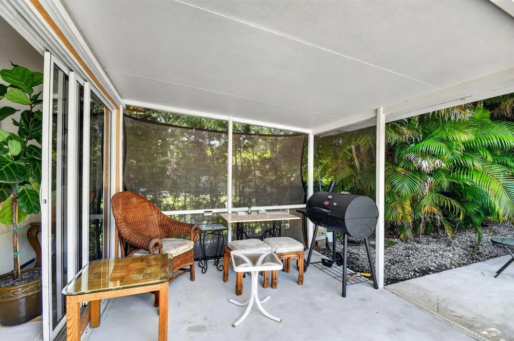 1084 Aspri Way Riviera Beach, FL 33418