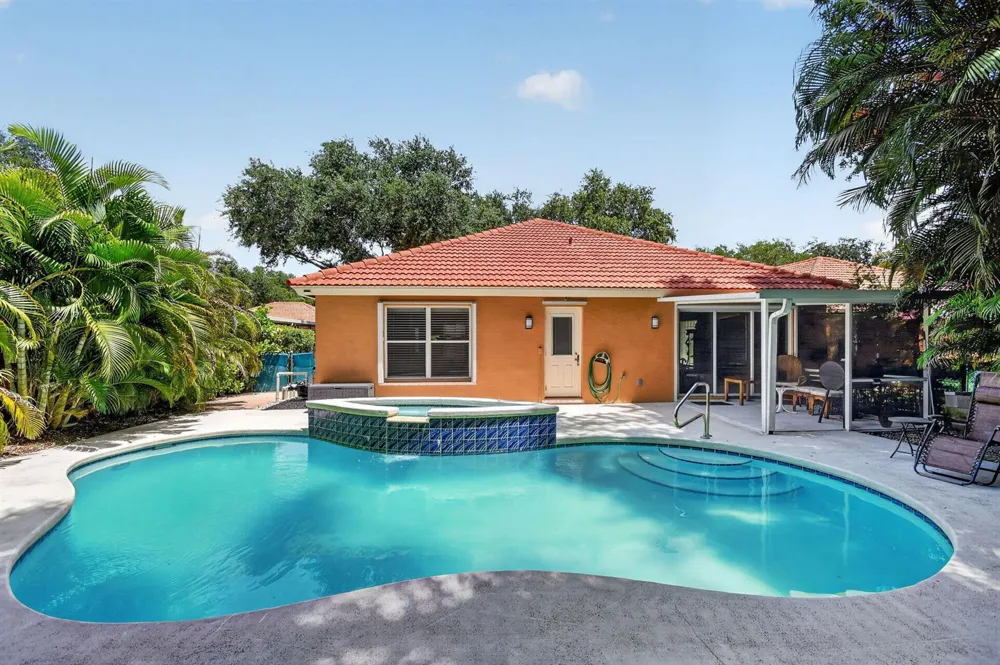 1084 Aspri Way Riviera Beach, FL 33418