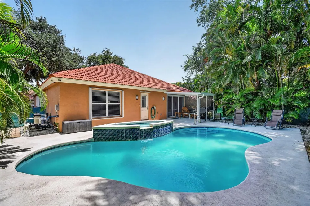 1084 Aspri Way Riviera Beach, FL 33418