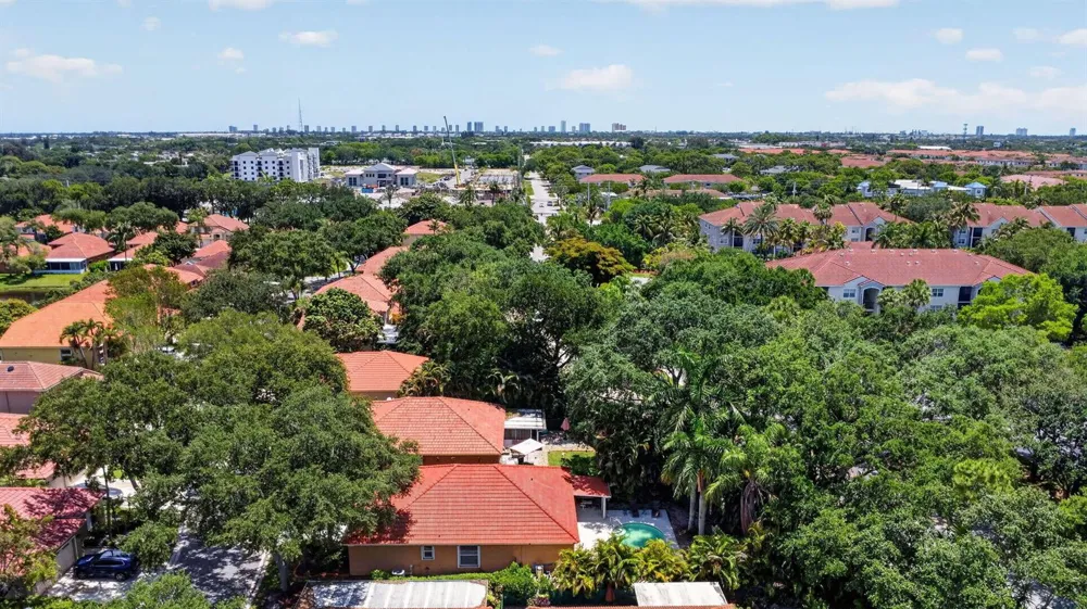 1084 Aspri Way Riviera Beach, FL 33418