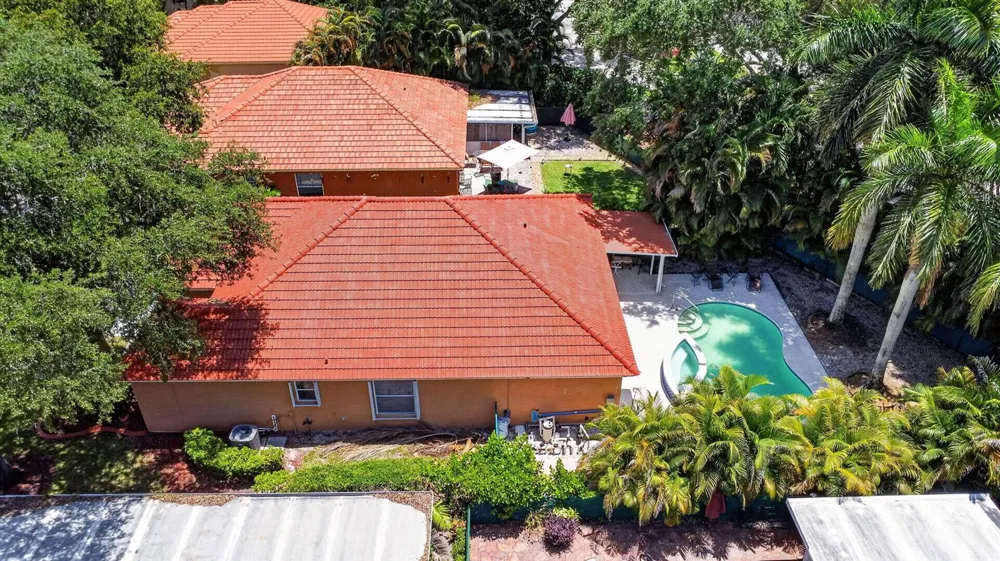 1084 Aspri Way Riviera Beach, FL 33418