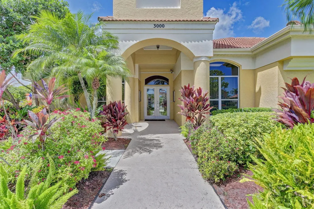 1084 Aspri Way Riviera Beach, FL 33418