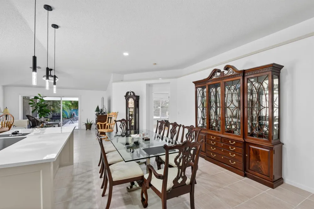 1084 Aspri Way Riviera Beach, FL 33418