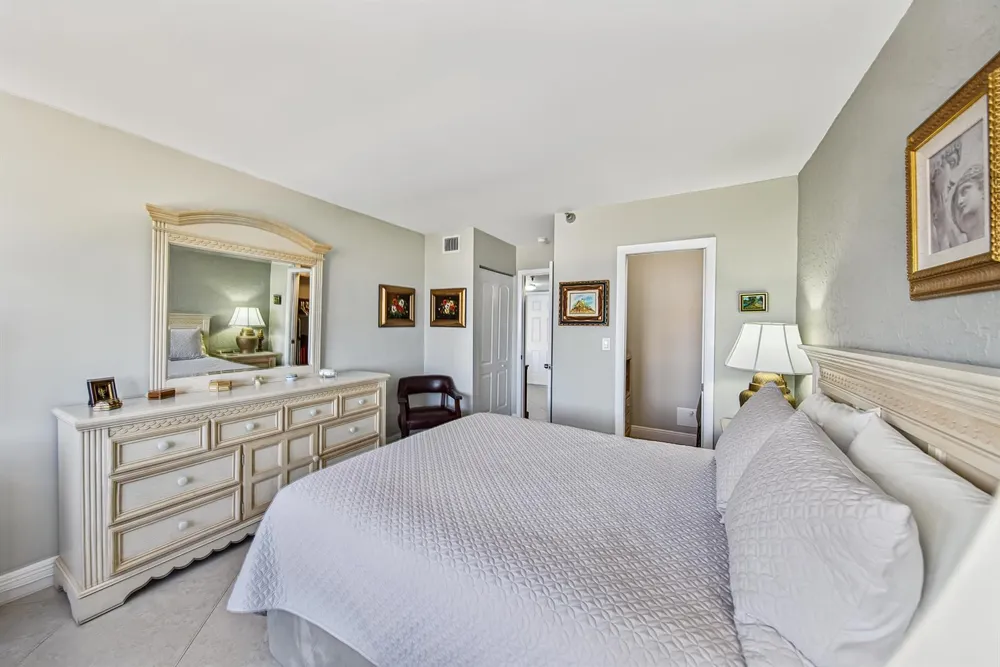1500 Ocean Boulevard #803 Pompano Beach, FL 33062