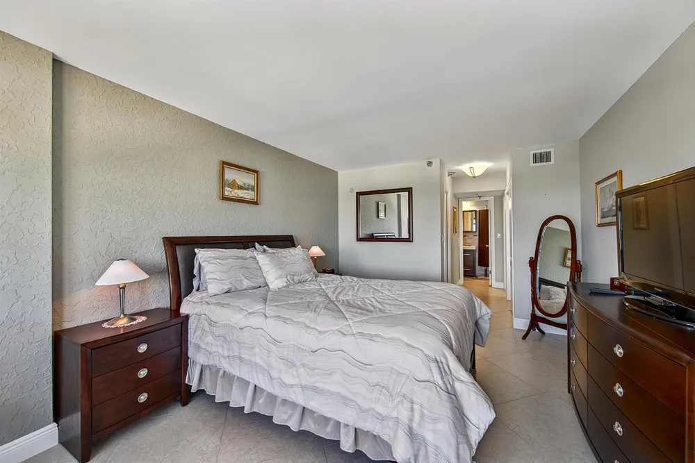 1500 Ocean Boulevard #803 Pompano Beach, FL 33062