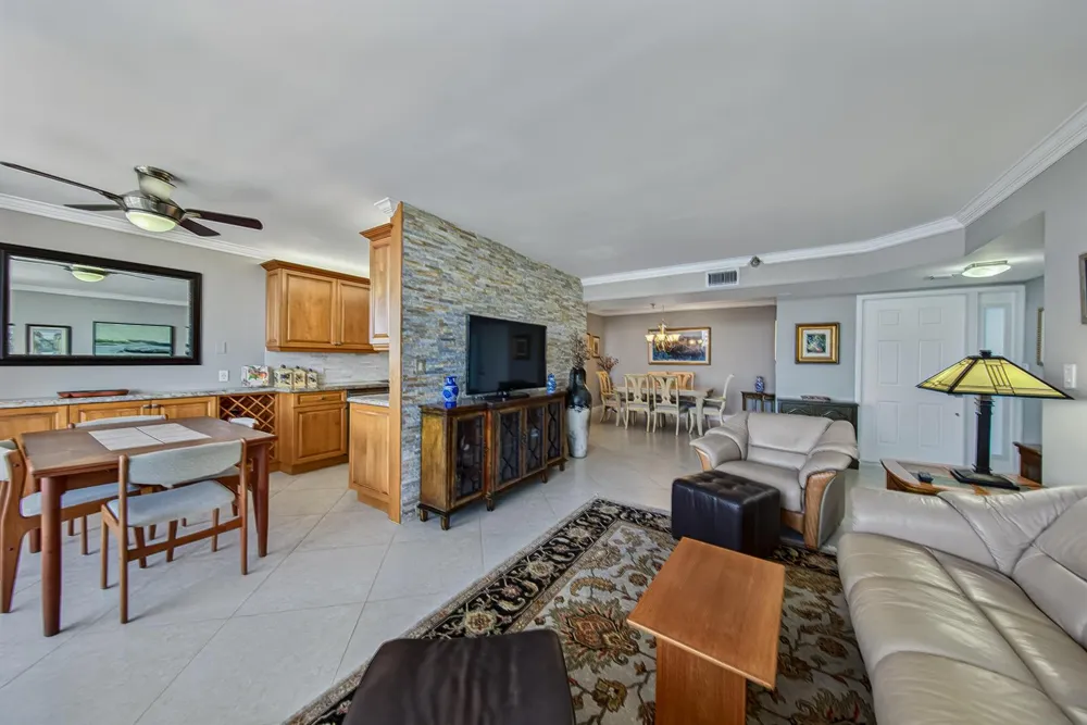 1500 Ocean Boulevard #803 Pompano Beach, FL 33062