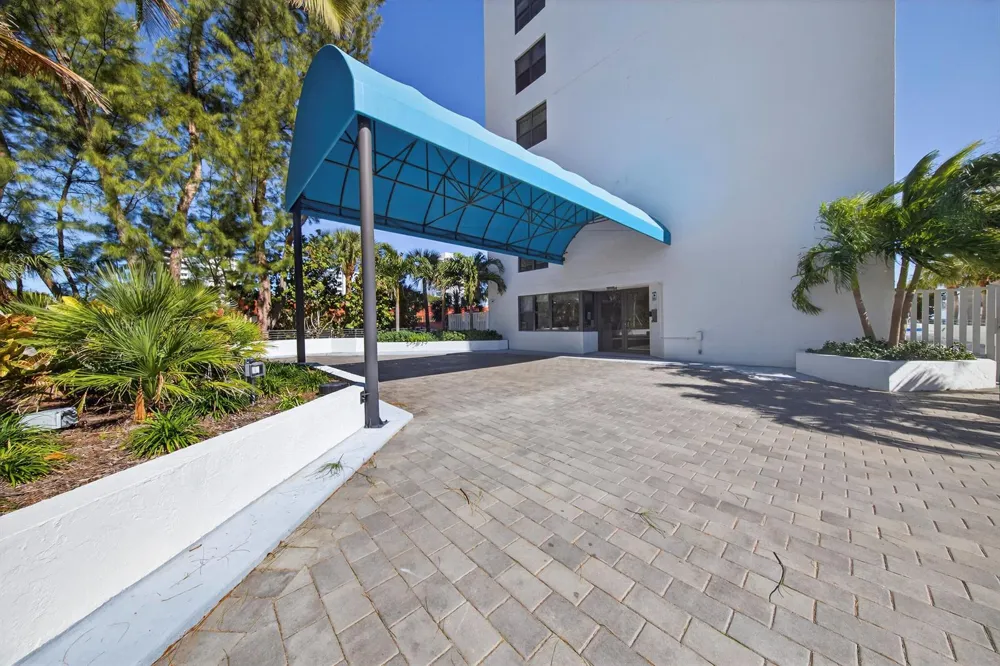 1500 Ocean Boulevard #803 Pompano Beach, FL 33062