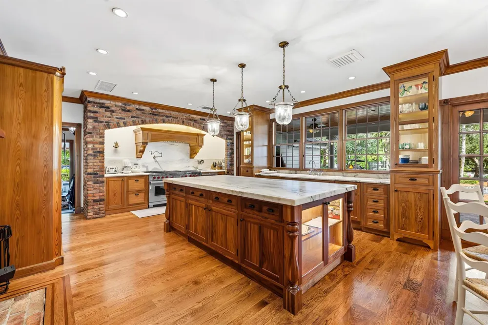 19153 SE Jupiter River Drive Jupiter, FL 33458