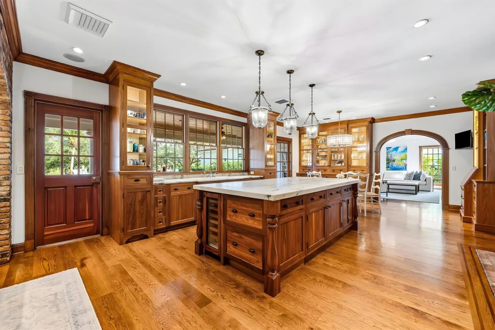 19153 SE Jupiter River Drive Jupiter, FL 33458
