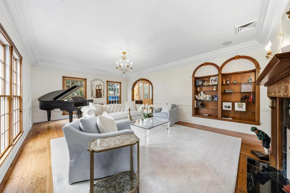19153 SE Jupiter River Drive Jupiter, FL 33458