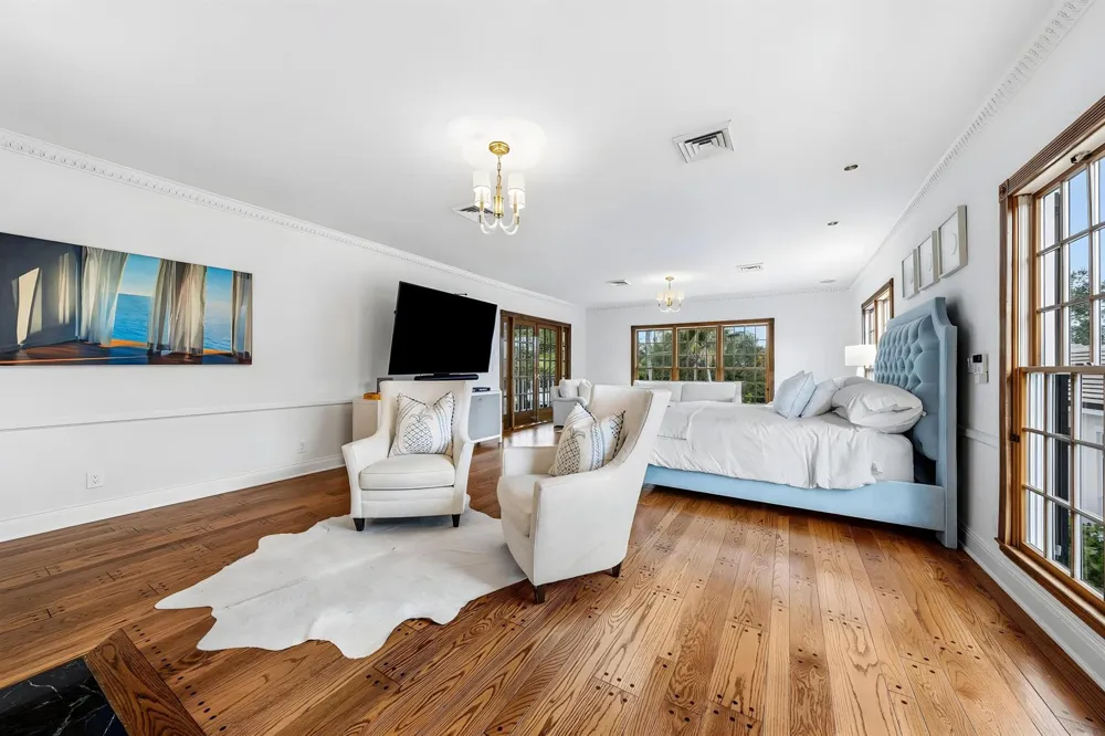 19153 SE Jupiter River Drive Jupiter, FL 33458