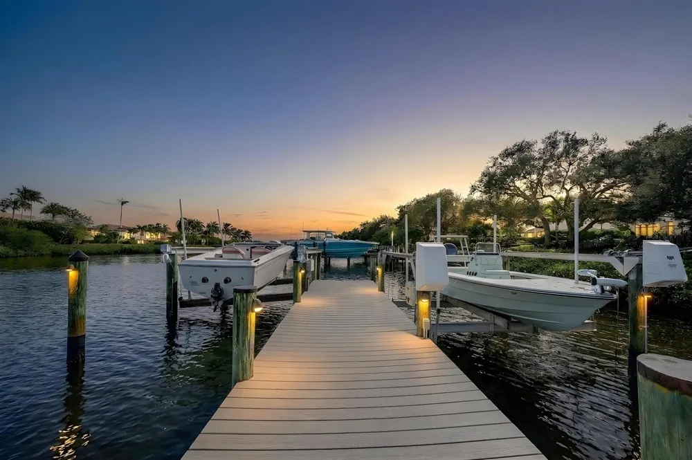 19153 SE Jupiter River Drive Jupiter, FL 33458