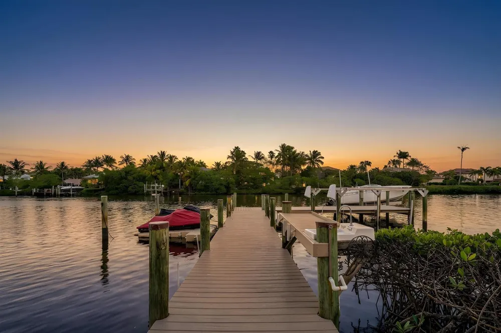 19153 SE Jupiter River Drive Jupiter, FL 33458