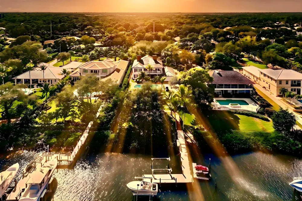 19153 SE Jupiter River Drive Jupiter, FL 33458