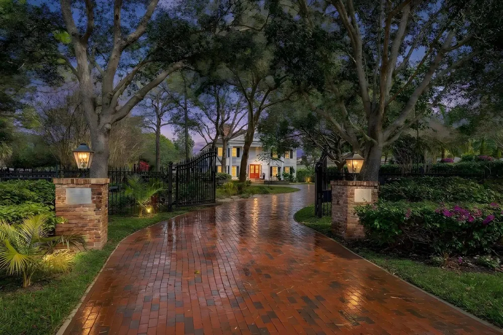 19153 SE Jupiter River Drive Jupiter, FL 33458