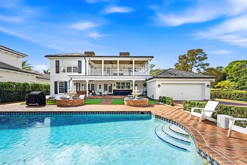 19153 SE Jupiter River Drive Jupiter, FL 33458