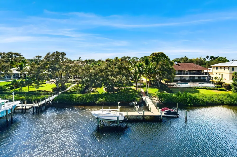 19153 SE Jupiter River Drive Jupiter, FL 33458