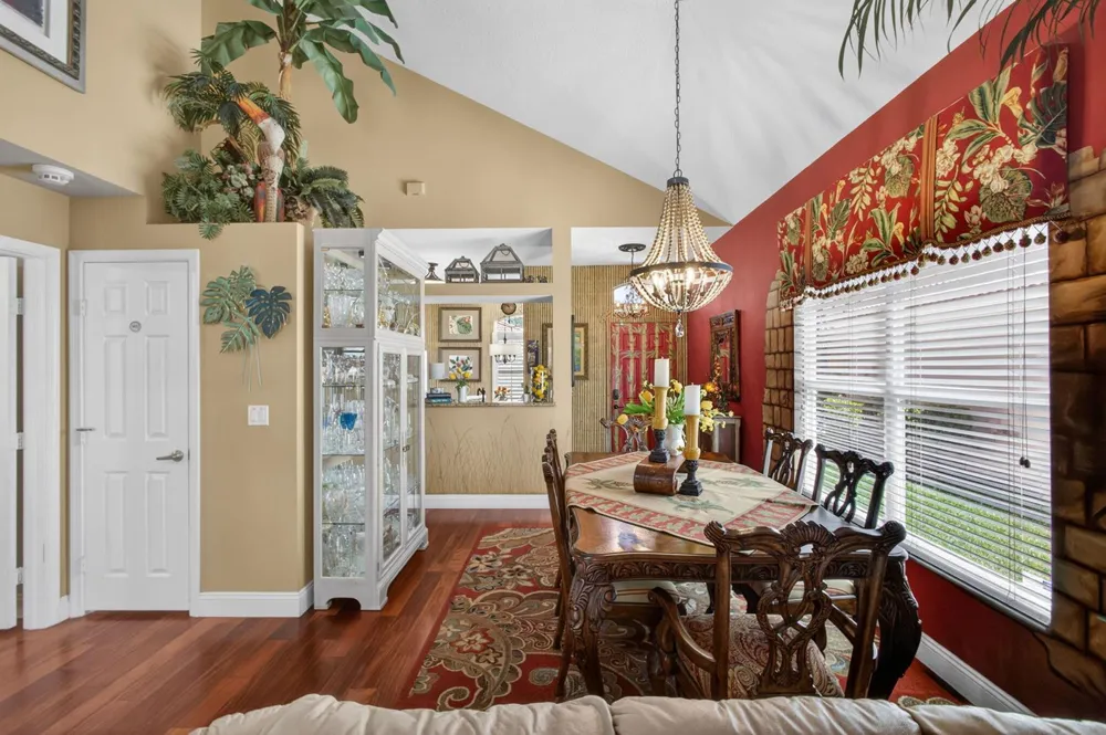 5137 Elpine Way Riviera Beach, FL 33418