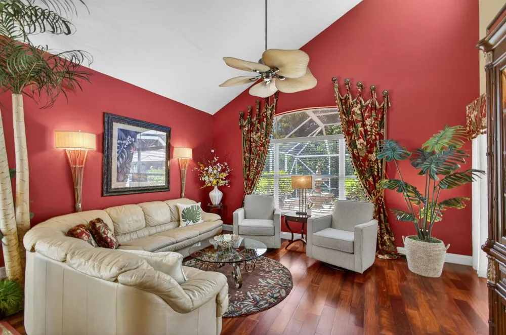 5137 Elpine Way Riviera Beach, FL 33418