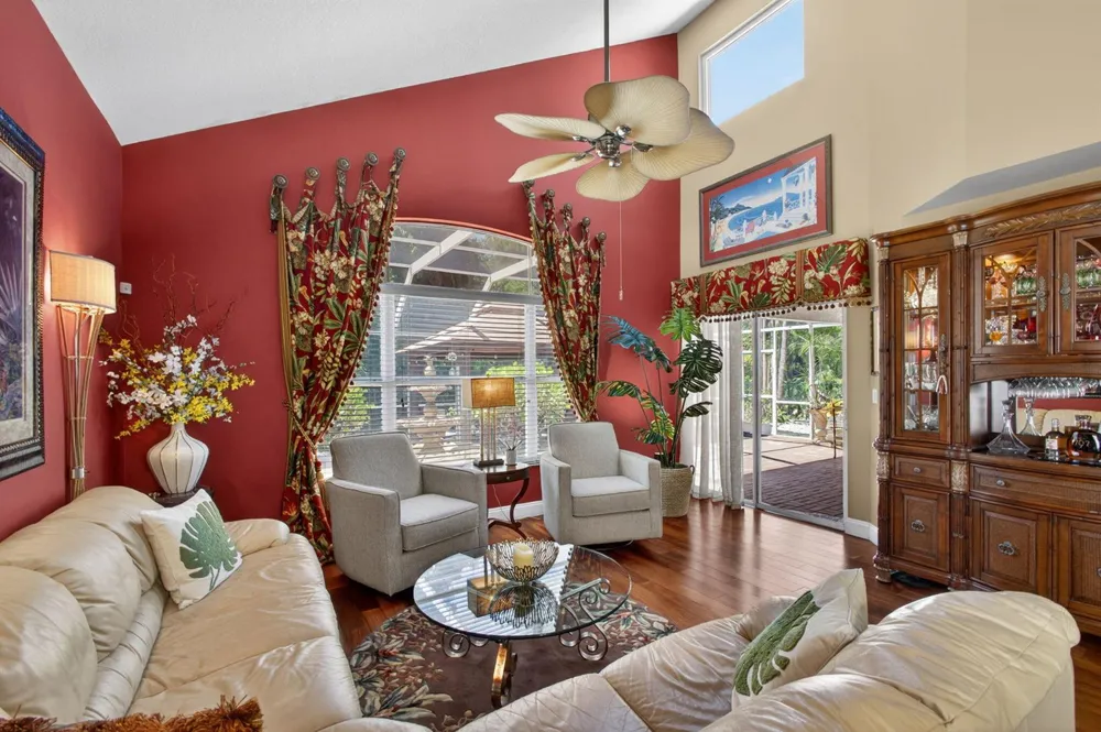 5137 Elpine Way Riviera Beach, FL 33418