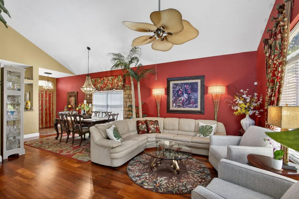 5137 Elpine Way Riviera Beach, FL 33418