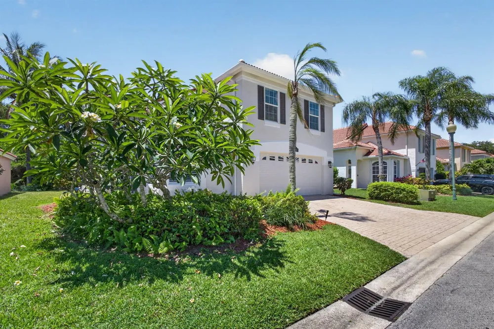 5137 Elpine Way Riviera Beach, FL 33418
